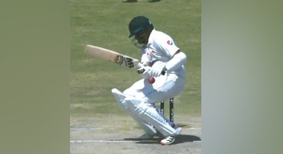 VIDEO: Azhar Ali's bizarre dismissal in second Australia Test