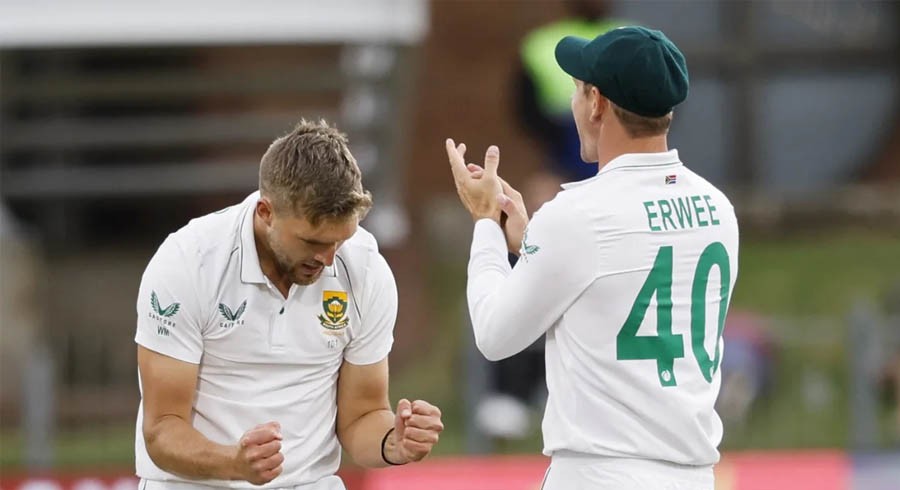Two South Africa players return COVID-19 positive during Test v Bangladesh