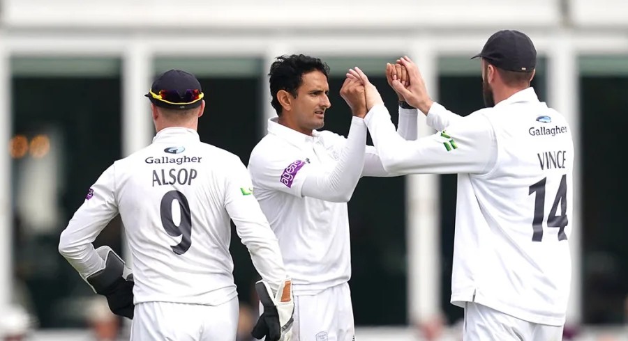 Mohammad Abbas bags nine as Hampshire secure win over Gloucestershire