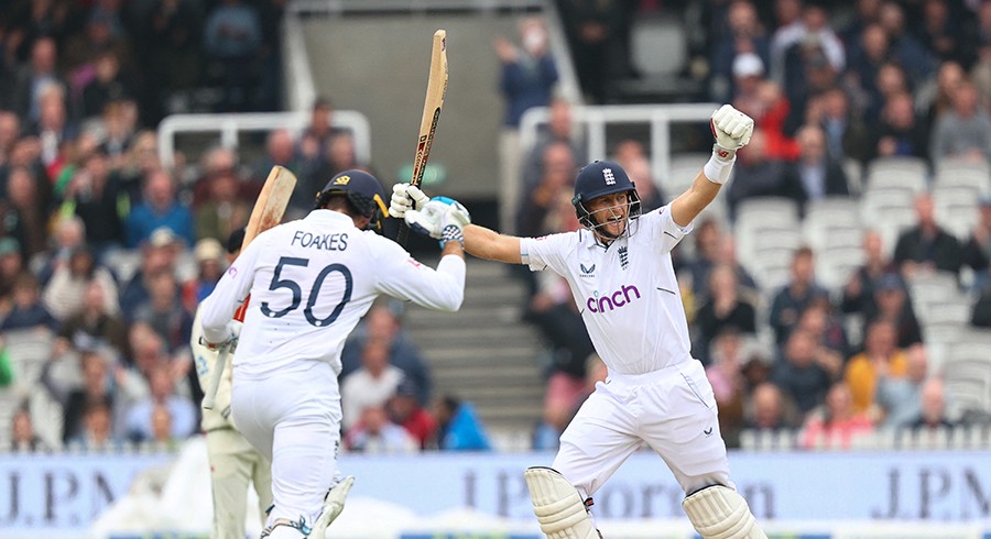 Root stars as England beat New Zealand in 1st Test