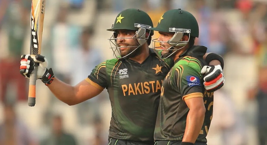 Umar Akmal lashes out against former coaches Mickey Arthur and Waqar Younis