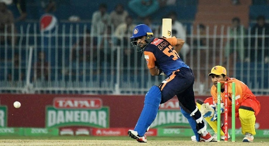 سرفراز اور بابراعظم کی کپتانی کا موازنہ ہونے لگا