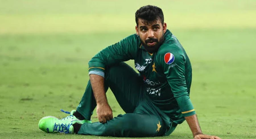 شاداب کیچز ڈراپ کرنے پر نادم، شکست کی ذمہ داری قبول کرلی