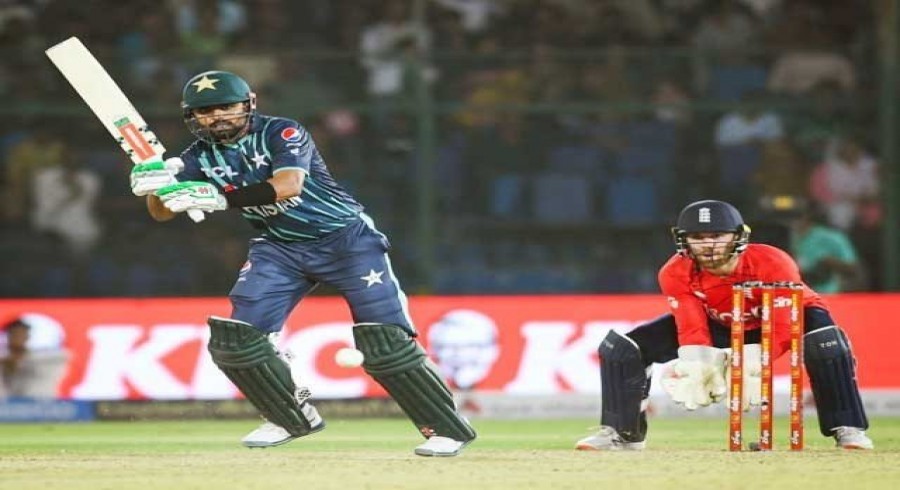 پاکستان نے انگلینڈ کو دوسرے ٹی20 میں 10وکٹوں سے شکست دے دی