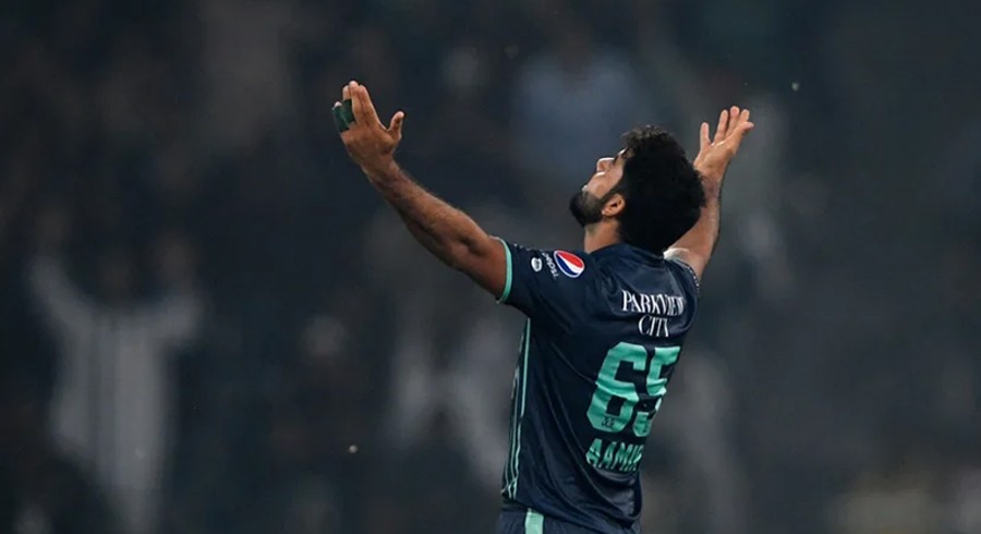 Relive Aamir Jamal's final over heroics in fifth England T20I