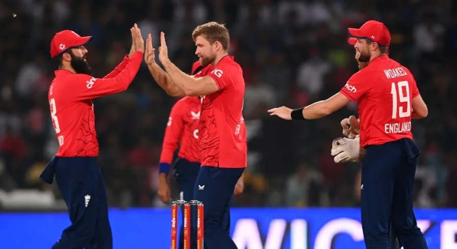 England win series decider convincingly against Pakistan