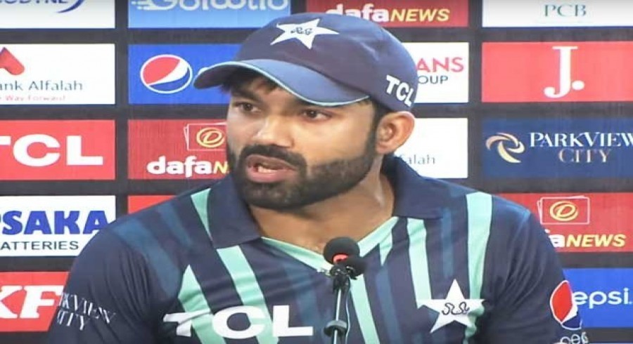 رضوان کی آئی سی سی رینکنگ میں پہلی پوزیشن خطرے میں پڑگئی