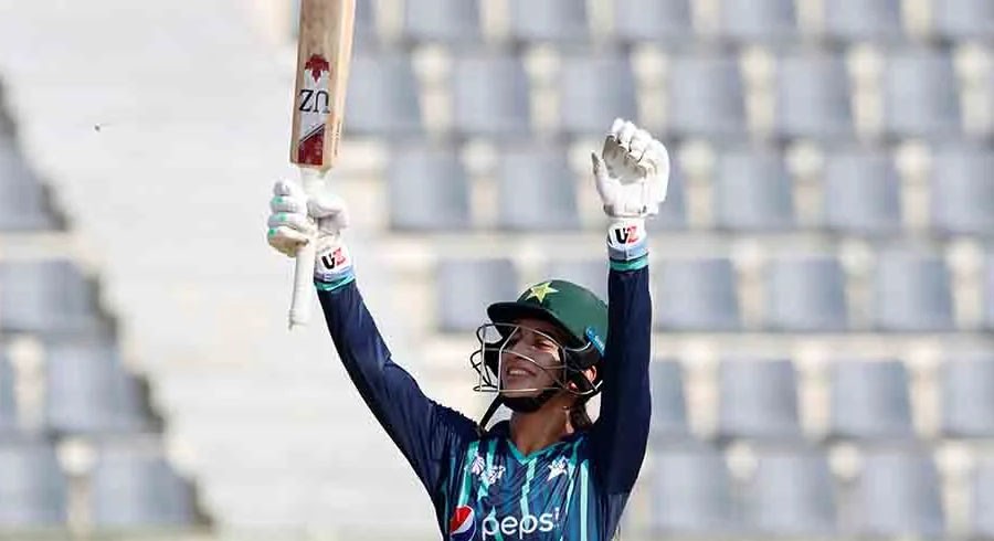 Aliya Riaz's unbeaten half-century secures semi-final spot for Pakistan
