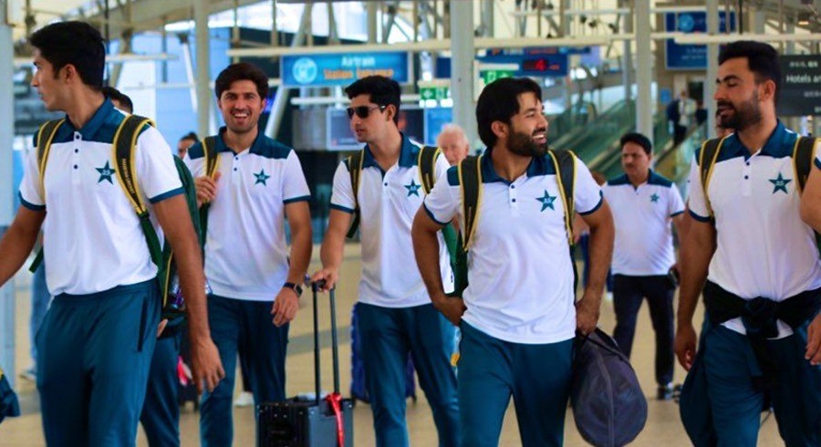 Pakistan men's team leaves for Melbourne to face India