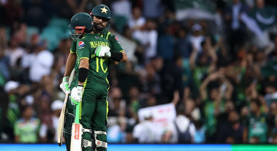 Pakistan outclass New Zealand to reach T20 World Cup final