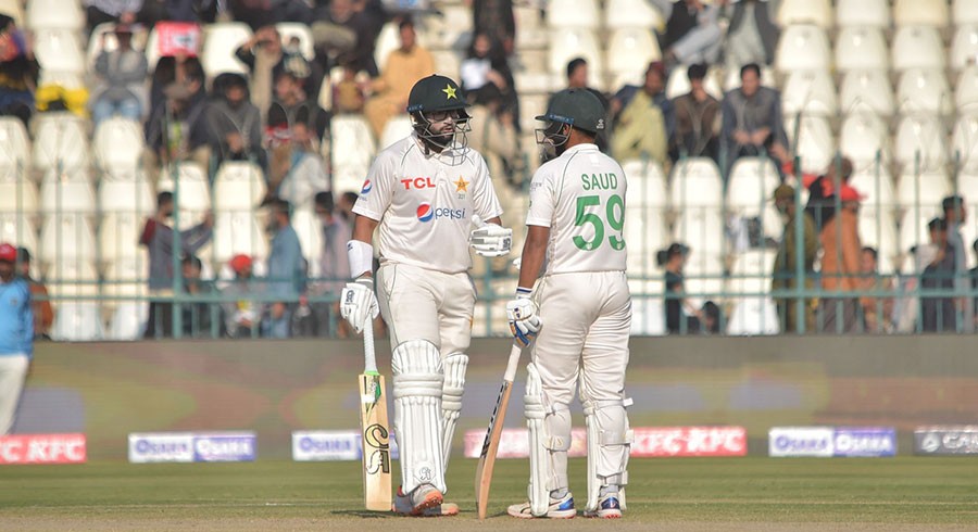 Pakistan fight back after England set stiff second Test target