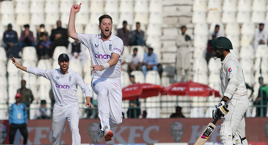 England beat Pakistan by 26 runs in Multan to clinch series