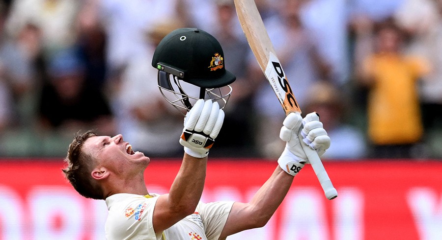 Warner retires in pain after making 200 in 100th Test as South Africa struggle