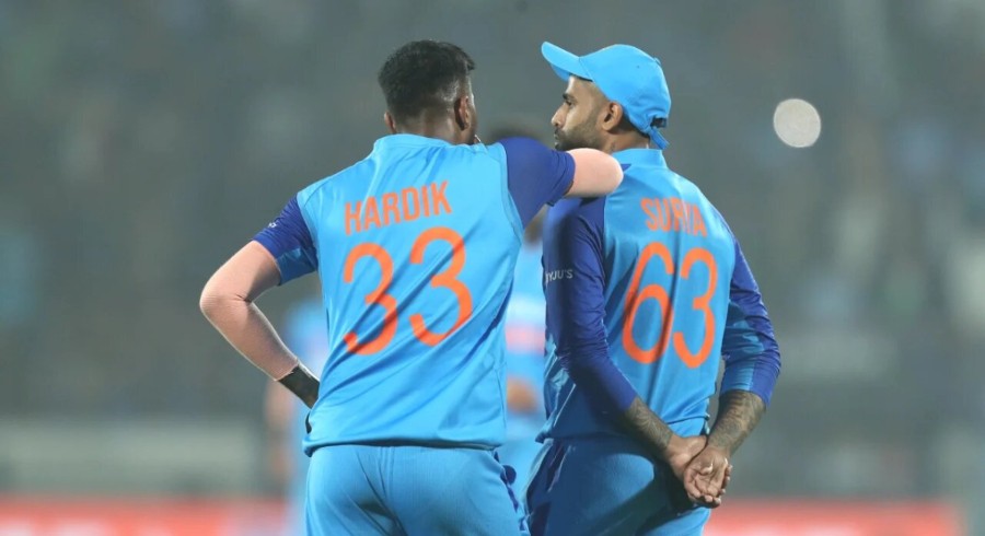 Yadav makes batting easier for India team mates, says Pandya