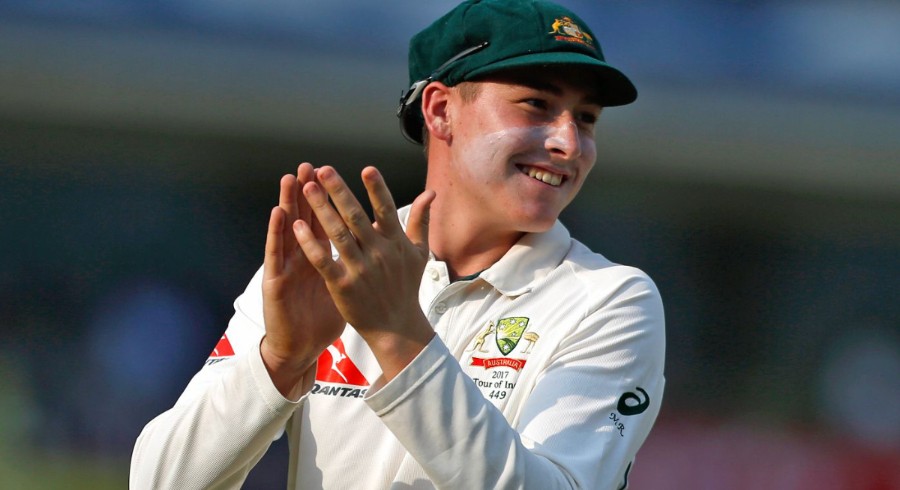 Renshaw sent for scans after picking up knee injury