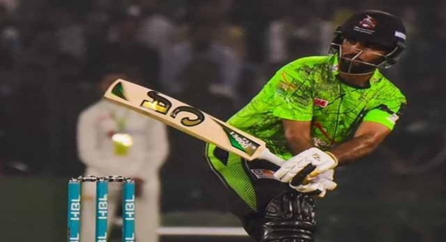 پی ایس ایل: فخر زمان زیادہ چھکے لگا کر کس کھلاڑی کے برابر آگئے؟