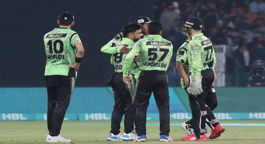PSL 8: Qalandars down Sultans to become first team to qualify for playoffs