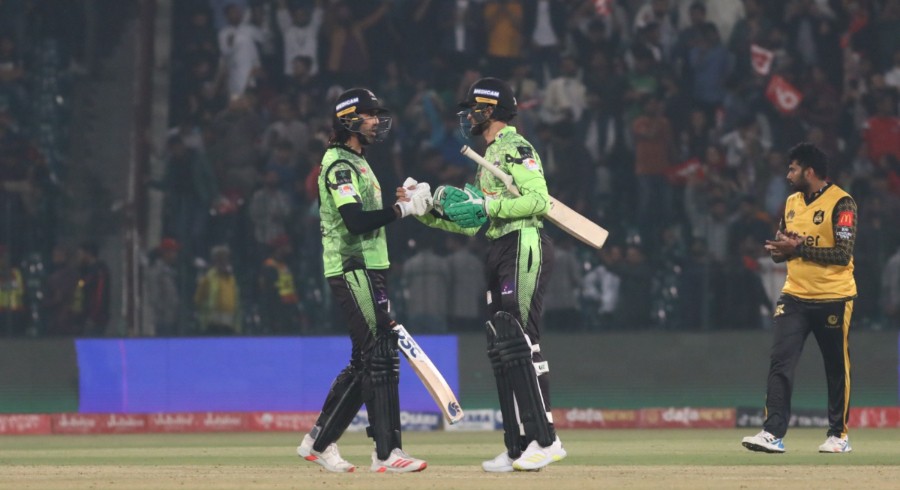 Lahore Qalandars down Peshawar Zalmi to secure place in PSL 8 final