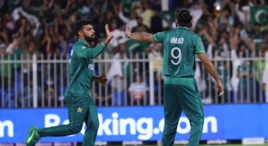 ‘It doesn’t look good’: Latif on Imad interfering in Shadab’s captaincy
