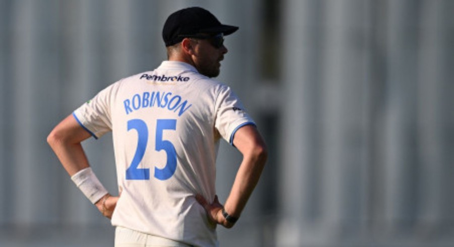 Robinson adds to England's injury woes as Labuschagne makes a hundred