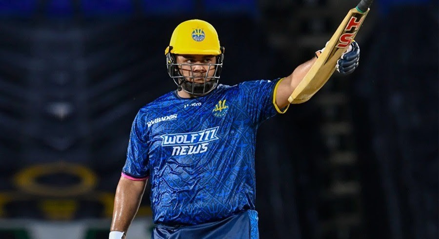 اعظم خان پر ان کے والد نے اپنی اکیڈمی میں پابندی لگادی تھی