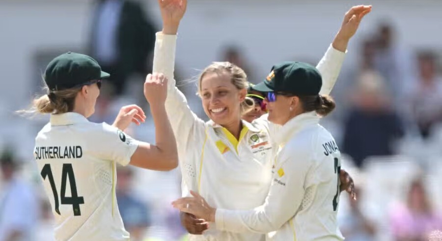 Gardener cuts down England as Australia win Trent Bridge Test