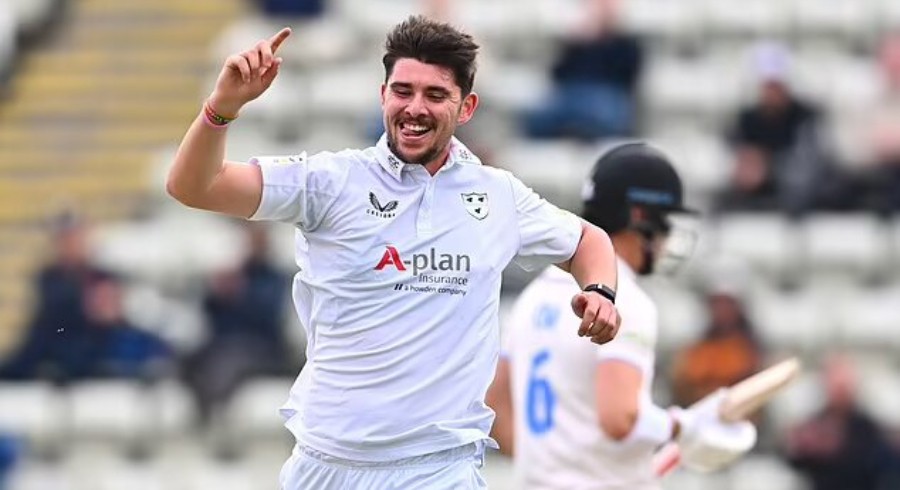 England call up Tongue in all-pace attack for 2nd Ashes Test