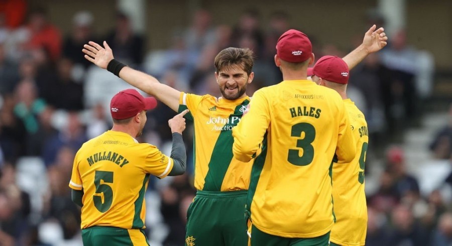 Shaheen, Imad help Notts Outlaws qualify for T20 Blast quarter-finals