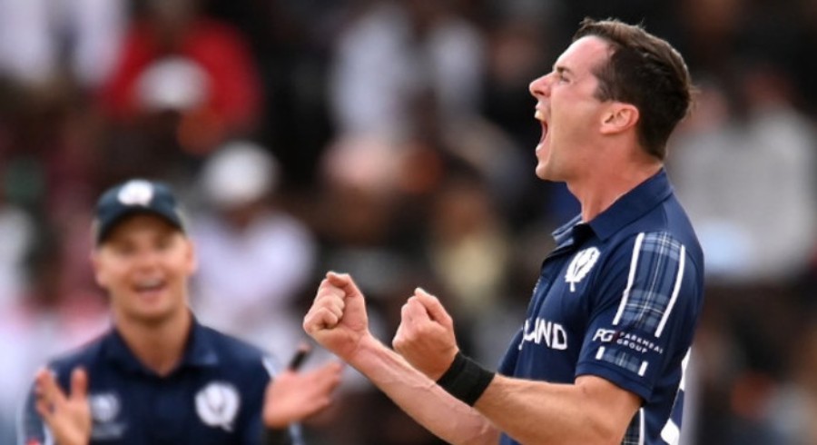 Scots stun Zimbabwe to set up Dutch winner-takes-all World Cup qualifier