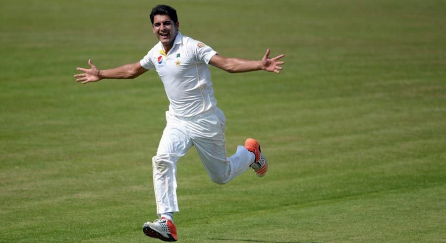 Mir Hamza joins Warwickshire for County Championship