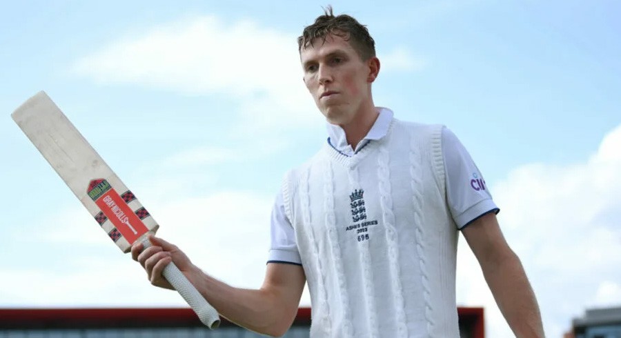 Crawley blasts ton as England seize control of 4th Ashes Test