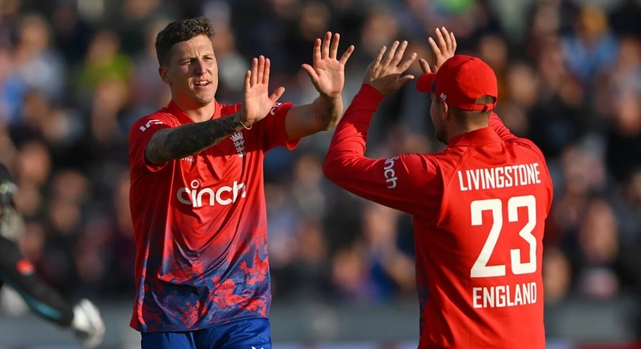 انگلینڈ نے نیوزی لینڈ کو پہلے ٹی 20انٹرنیشنل میں 7 وکٹوں سے ہرادیا
