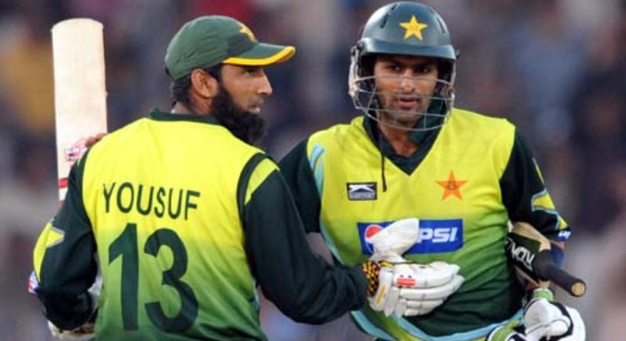 Malik and Yousuf in war of words over Babar's captaincy