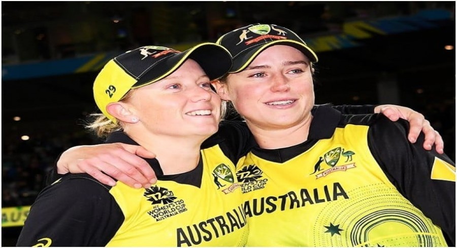 ایلیسا ہیلی کتے کے کاٹنے کے باعث بگ بیش لیگ سے باہر ہوگئیں  