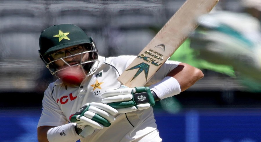 Imam grinds as Pakistan finish day two on 132-2