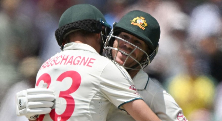 Warner bids adieu in style as Australia sweeps Pakistan in series whitewash
