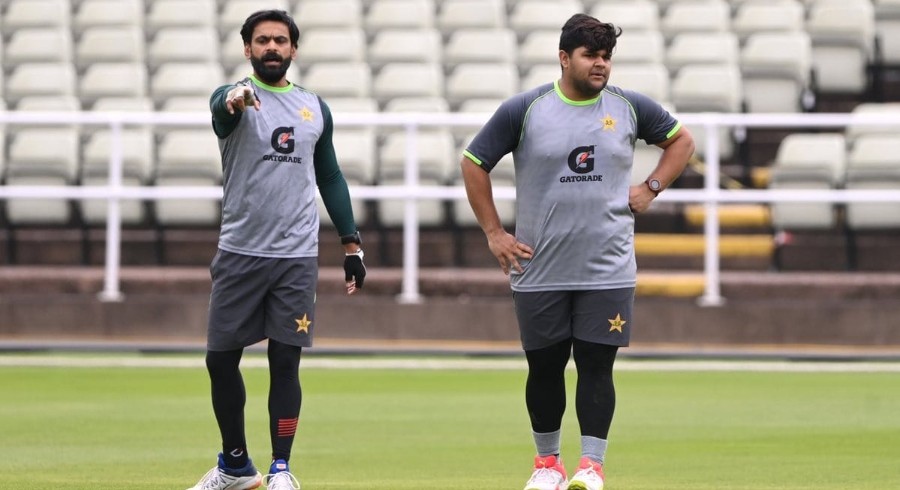 Hafeez reveals reason for Azam Khan's axing after three matches in NZ