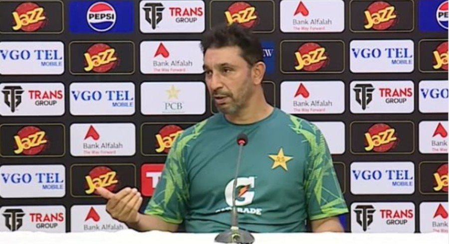 Azhar Mahmood considers adjusting batting order following Pakistan's loss to NZ