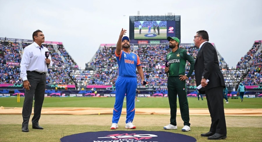 WATCH: Rohit Sharma's toss coin fumble ahead of Pakistan, India World Cup clash