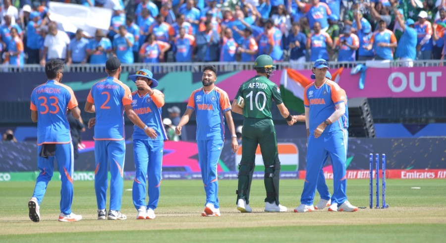 ٹی 20 ورلڈکپ کے سب سے بڑے مقابلے میں بھارت نے پاکستان کو6رنز سے ہرادیا