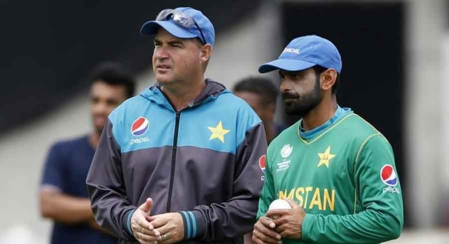 Hafeez exposes fitness issues in Pakistan team under Arthur, Babar and ...