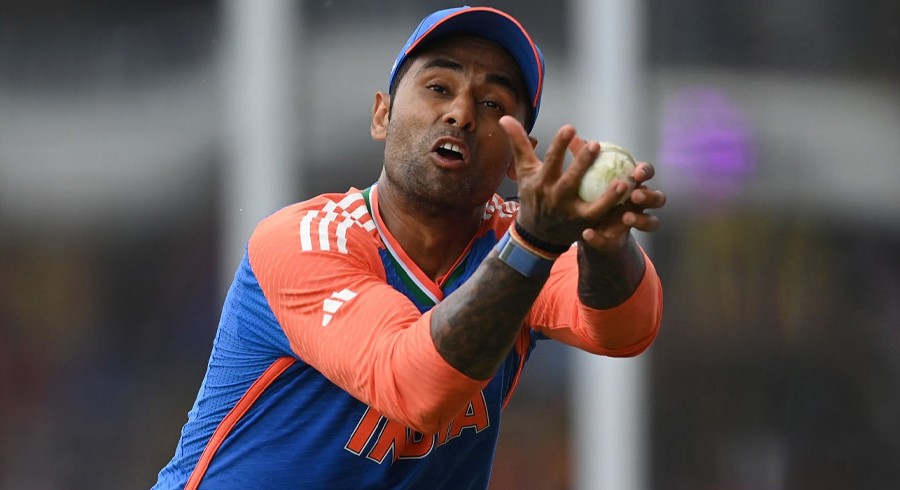 Former Indian legend slams Australian media for questioning Suryakumar's T20 World Cup catch