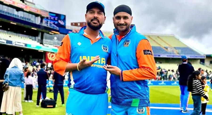 Two teams battle to secure semi-final spot in World Championship of Legends as Pakistan, Australia qualify