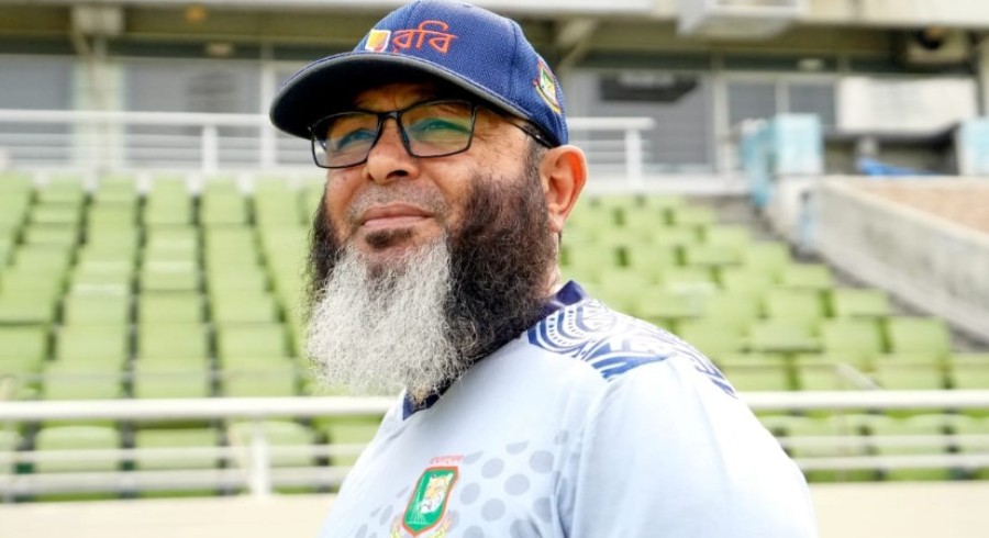 Mushtaq Ahmed lauds Bangladesh's stellar Test performance, highlights Pakistan's shortcomings