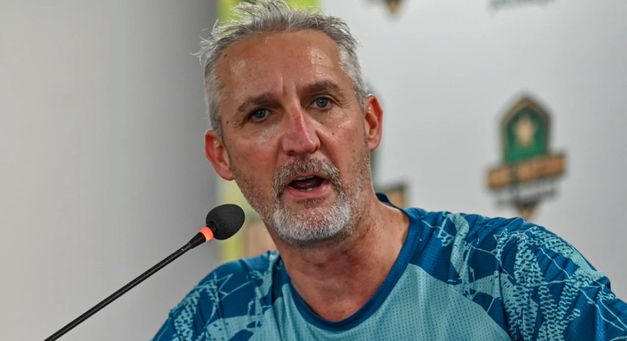 Jason Gillespie admits tough start as Pakistan's head coach