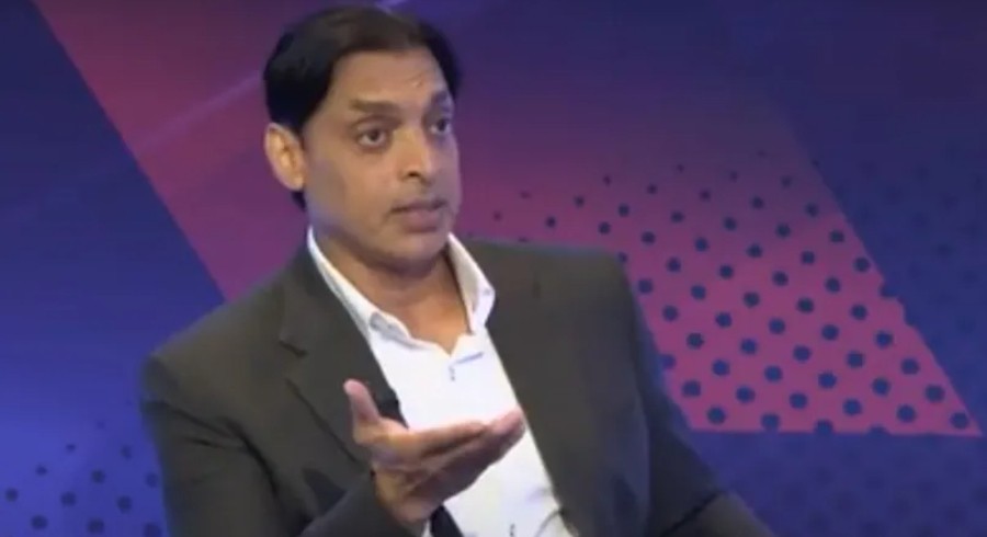 Shoaib Akhtar loses cool on live TV after Pakistan's Test defeat to England