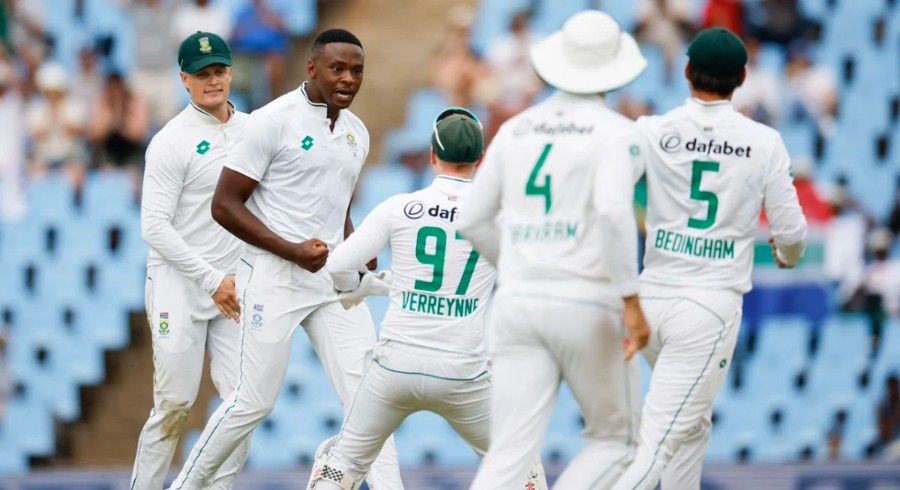 Bosch stars as South Africa gain upper hand against Pakistan