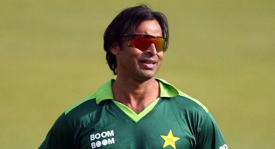 Shoaib Akhtar slams Virender Sehwag for repeatedly bringing up his 300 against Pakistan
