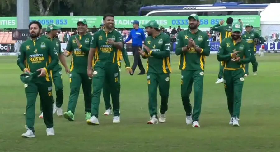 Ajmal's six-for powers Pakistan to crushing 10-wicket win over Australia