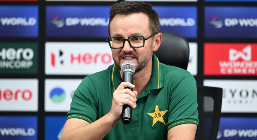 Hesson stresses balance ahead of Pakistan's Asia Cup opener